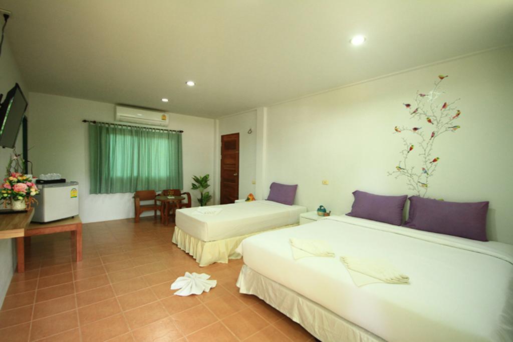 J.Holiday Inn קראבי חדר תמונה