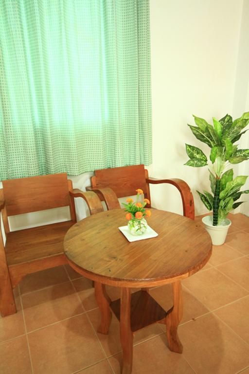 J.Holiday Inn קראבי חדר תמונה