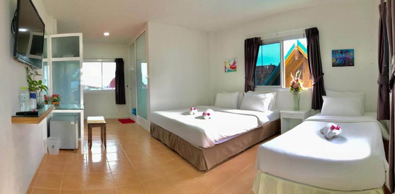 J.Holiday Inn קראבי מראה חיצוני תמונה